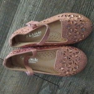 Girl flats with rine stones